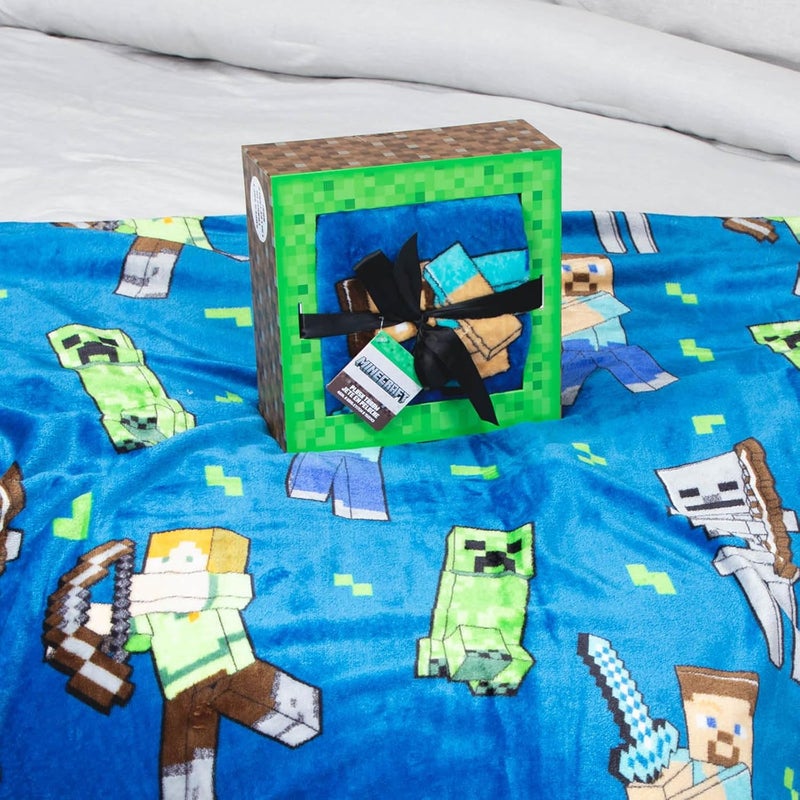 Jay Franco Minecraft Throw Blanket with Gift Box - Plush Throw Measures 46 x 60 Inches - Super Soft Special Edition Gamer Fleece Bedding Features Creeper - Image 1